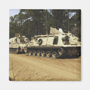 Imán Un vehículo de recuperación M-88 comienza a