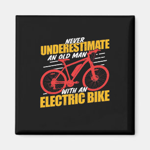 Imán Un Viejo Con Bicicleta Electrec