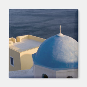 Imán Una iglesia ortodoxa cerca del mar, Oia Santorini
