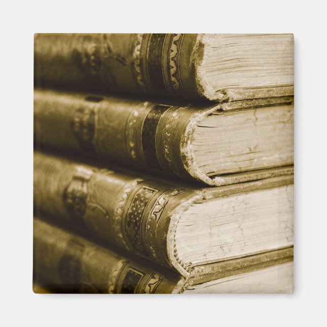 Imán Una pila de libros antiguos (Frente)