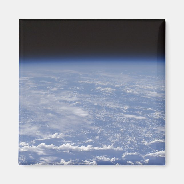 Imán Una visión de horizonte oblicua de la atmósfera te (Frente)