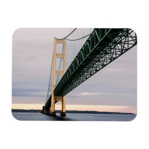 Imán Una vista del puente de Mackinac desde el lago Mic