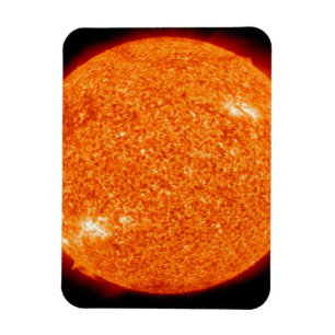 IMÁN UNA VISTA PRÓXIMA DEL HERMOSO SOL