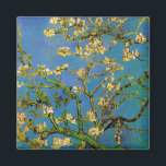 Imán Vincent van Gogh - Floreciente árbol de almendros<br><div class="desc">El floreciente árbol de almendros (1890) de Van Gogh es una antigua pintura post impresionsionismo de arte fino de vida floral. Una rama de un almendro en flor en un jardín de primavera con el cielo azul en el fondo. Hermosas flores blancas florecientes. Sobre el artista: Vincent Willem van Gogh...</div>