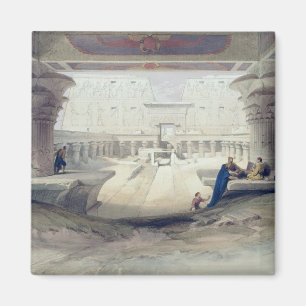 Imán Visión de debajo el pórtico del templo de Edfou,