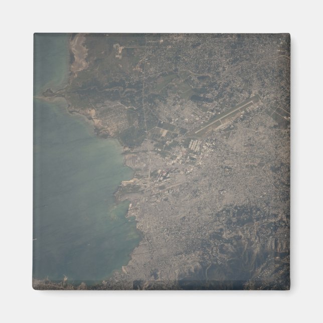 Imán Vista aérea de la zona de Puerto Príncipe de Haití (Frente)