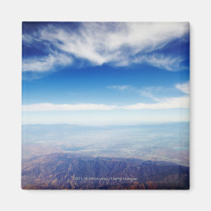 Imán Vista aérea de las montañas marrones rojos