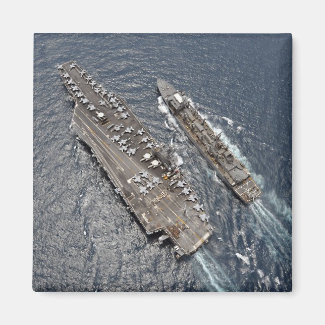 Imán Vista aérea del portaaviones USS Ronald Reag (Frente)