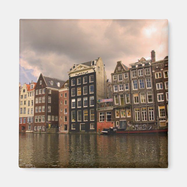 Imán Vista de la arquitectura única y gavilada (Frente)