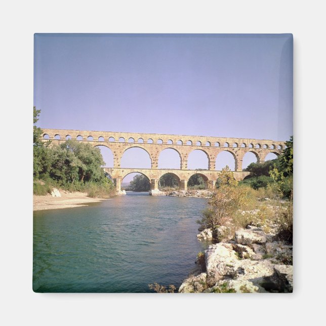 Imán Vista del acueducto, construido c.19 a.C. (Frente)