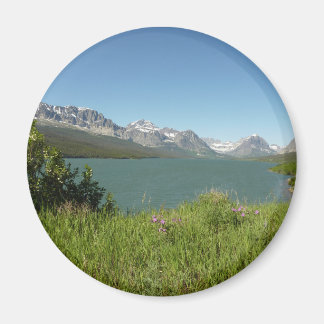Imán Vista del lago Swiftcurrent en el Parque Nacional