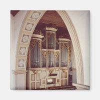 Vista del órgano en la iglesia de Rotha