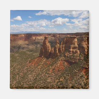 Imán Vista desde el sendero Canyon Rim en el Monumento