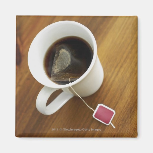 Imán Vista en gran angular de una taza de té (Frente)