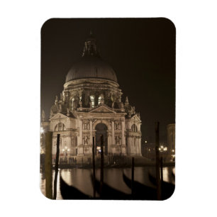 Imán Vista nocturna sobre el agua de San Giorgio Maggio