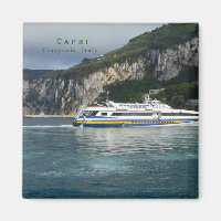 Vista panorámica del barco de pasajeros en Capri I