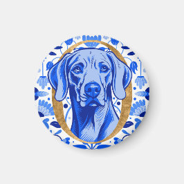 Imán Weimaraner peering thru the letter "O" in Gold