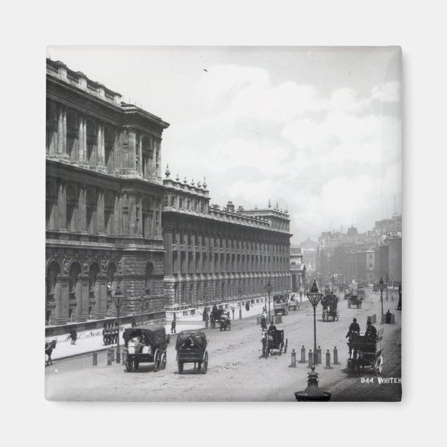 Imán Whitehall, Londres (Frente)