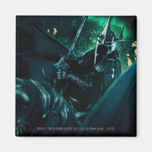 Imán Witchking con la espada