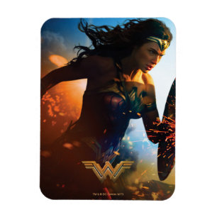 Imán Wonder Woman Running on Battlefield