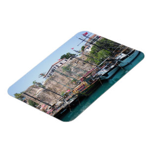 Imán Yates agradables cerca de las paredes