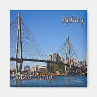 zAU027 SYDNEY, Australia, Puente ANZAC, Fridge