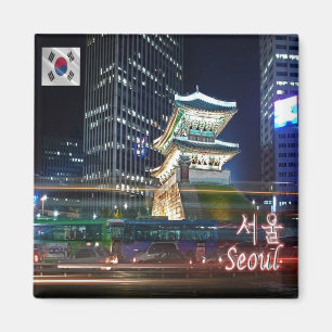 Imán zKR007 NAMDAEMUN en la noche SEOUL, Corea del Sur,
