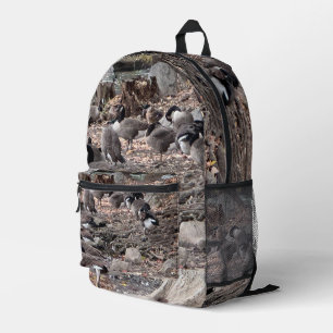 Impresa Gansos en la mochila del parque