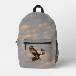 Impresa Mochila Águila Real en Cielo Nublado