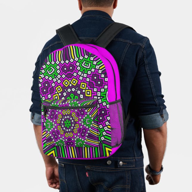 Impresa Mochila con estampado total de rosa, morado y verd (Insitu (Modelo))
