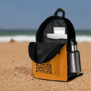Impresa Mochila negra amarilla para aventuras en senderos