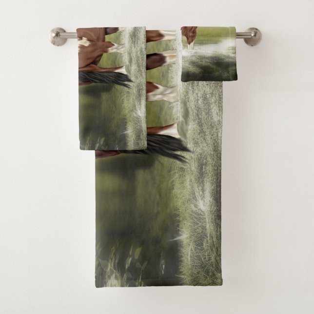 Impresión de caballos Bay y White Tobiano Paint (In situ)