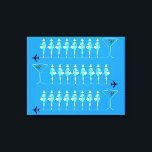Impresión de lienzo estirado del operador de vuelo<br><div class="desc">Cuando veas esta impresión de tela estirada del operador de vuelo clásico, será el amor en el primer vuelo! Inspirado en el arte minimalista de los años 60, este diseño presenta un vibrante fondo azul cielo. Hay hileras de aeromozas retro idénticas que llevan uniformes de agua y gorras de cajas...</div>