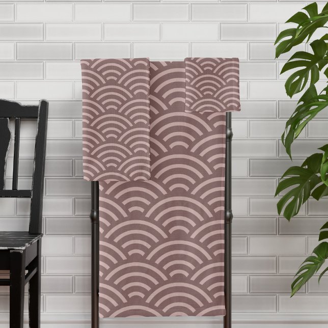 Impresión de onda japonesa Seigaiha Patrón rosado  (A modern take on the classic Japanese seigaiha print perfect for your japandi theme bathroom)