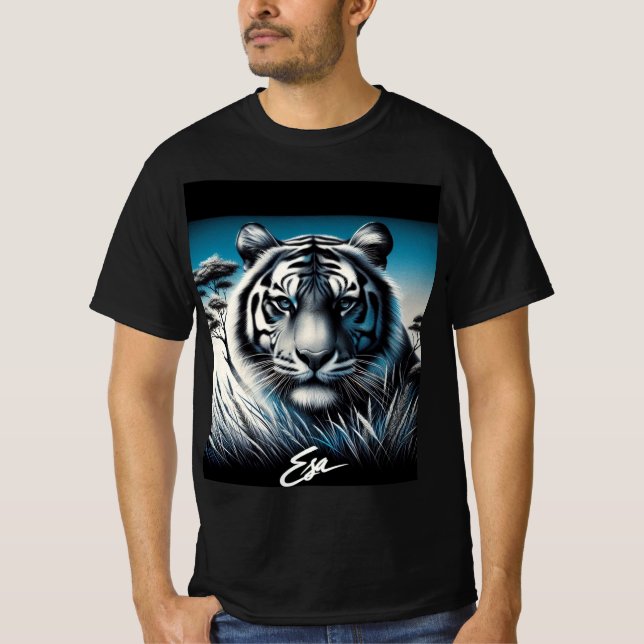 Impresión de tigre en una camiseta (Anverso)