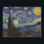 Impresión En Madera Noche estrellada: Saint Remy de Vincent Van Gogh<br><div class="desc">El año es 1889. Vincent Van Gogh es un paciente del asilo de Saint-Paul-de-Mausole en Saint-Rémy-de-Provence, Francia. Está sufriendo una enfermedad mental, y sus médicos le han aconsejado que se quede en casa y evite pintar. Pero Van Gogh no puede resistir el impulso de crear, y pasa sus días pintando...</div>