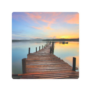 Impresión En Metal Amanecer con muelle y barco en Lake Jetty