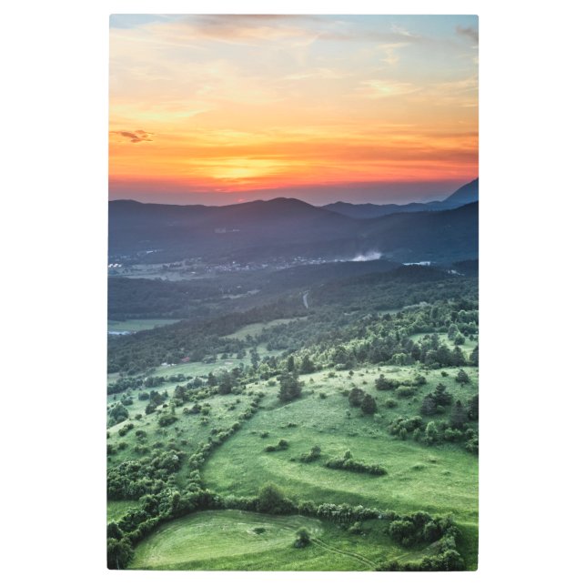 Impresión En Metal Bonita puesta de sol detrás de campos verdes (Anverso)