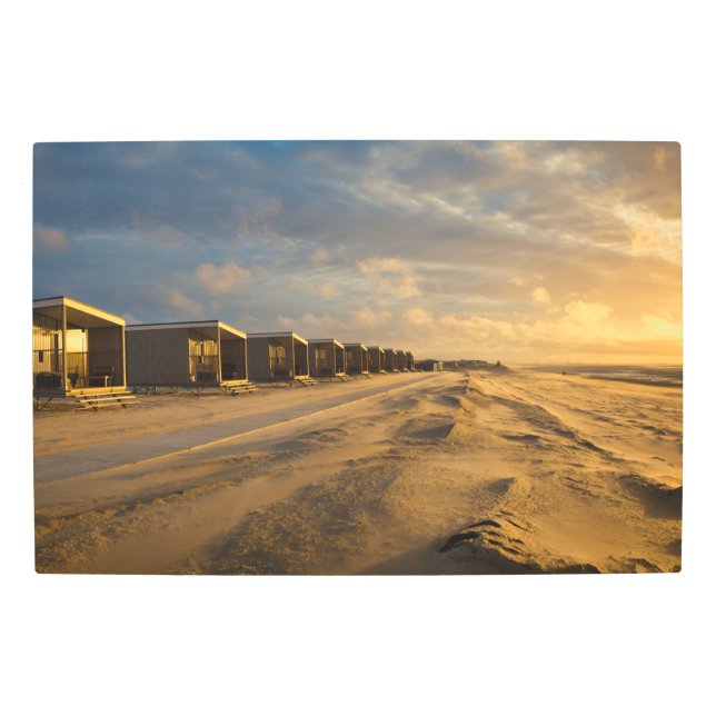 Impresión En Metal Cabinas de playa al atardecer en la costa holandes (Anverso)