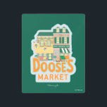 Impresión En Metal Chicas Gilmore | Mercado de Doose<br><div class="desc">Dé un paseo por el sendero de la memoria con este divertido y colorido ilustracion del Doose's Market, el supermercado local donde se desarrollan muchas payasadas de Stars Hollow. Con su pintoresco exterior con sus vibrantes frutas, verduras y el emblemático cartel de la tienda, este diseño es perfecto para los...</div>