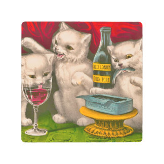 Impresión En Metal Gatitos bebiendo y comiendo pescado de sardina