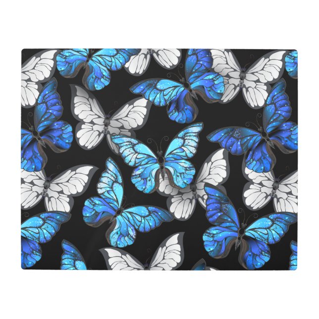 Impresión En Metal Patrón oscuro sin foco con mariposas azules morfo (Anverso)