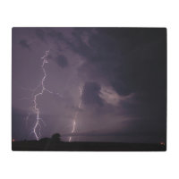 Rayo púrpura golpea