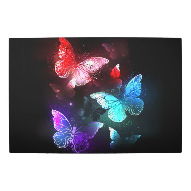 Impresión En Metal Tres mariposas brillantes en el fondo nocturno (Anverso)