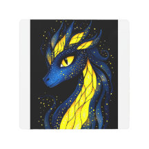 Un dragón con escamas amarillas brillantes