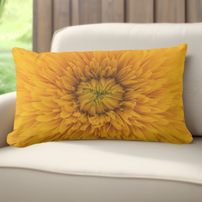 Impresión floral moderna de almohadas lumbares al  (Orange Outdoor Lumbar Pillows: Fusion of Floral Beauty and Modern Design! 🌺🧡)