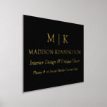Impresión Metalizada Monograma minimalista o Agregar logotipo de negoci<br><div class="desc">Moderno Poster de impresión de Relieve metalizado dorado Minimalista. Fondo negro o elija el color personalizado. Perfecto para pequeñas empresas, marcas de empresas, autónomos, centros comerciales, tiendas minoristas, ferias y eventos, salones de belleza, spas, restaurantes, restaurantes, bares y más. Fácil de personalizar con sus iniciales de monograma, nombre comercial e...</div>