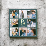 Impresión Metalizada Monograma Moda multifoto Verde azulada<br><div class="desc">Añada un toque de elegancia a su decoración de casa con nuestra impresión de arte Relieve metalizado cuadrado personalizada. Esta exquisita pieza cuenta con un collage de fotos de 6 cuadrados, perfectamente arreglado para mostrar tus recuerdos favoritos. En el centro de la impresión, personaliza tu monograma con una fuente decorativa...</div>