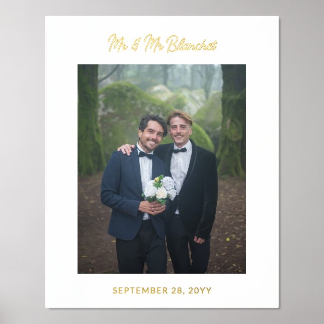 Impresión Metalizada Mr & Mr Last Name Modern Script Boda Photo (Anverso)
