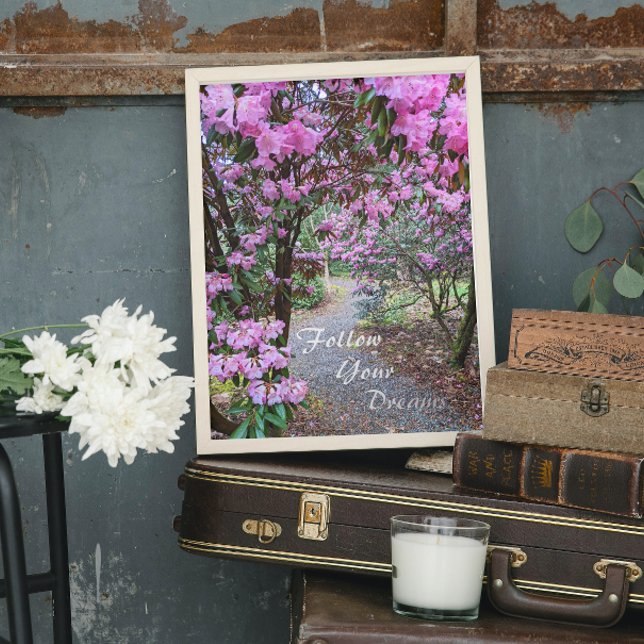 Impresión Metalizada Seguir tu ruta de acceso a los jardines florales d (In Situ Framed)